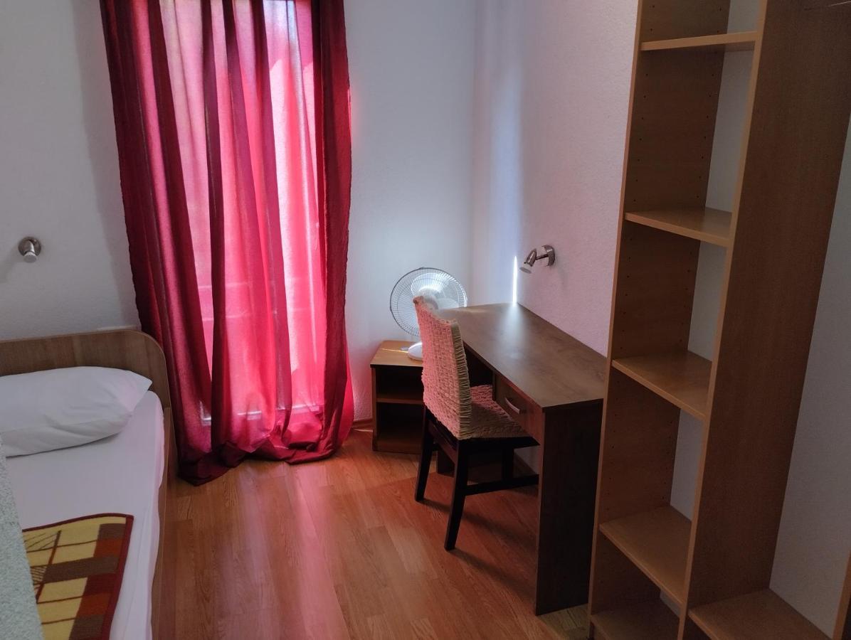 Pansion Danijel Hotel Medjugorje Ngoại thất bức ảnh
