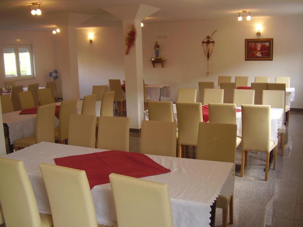 Pansion Danijel Hotel Medjugorje Ngoại thất bức ảnh